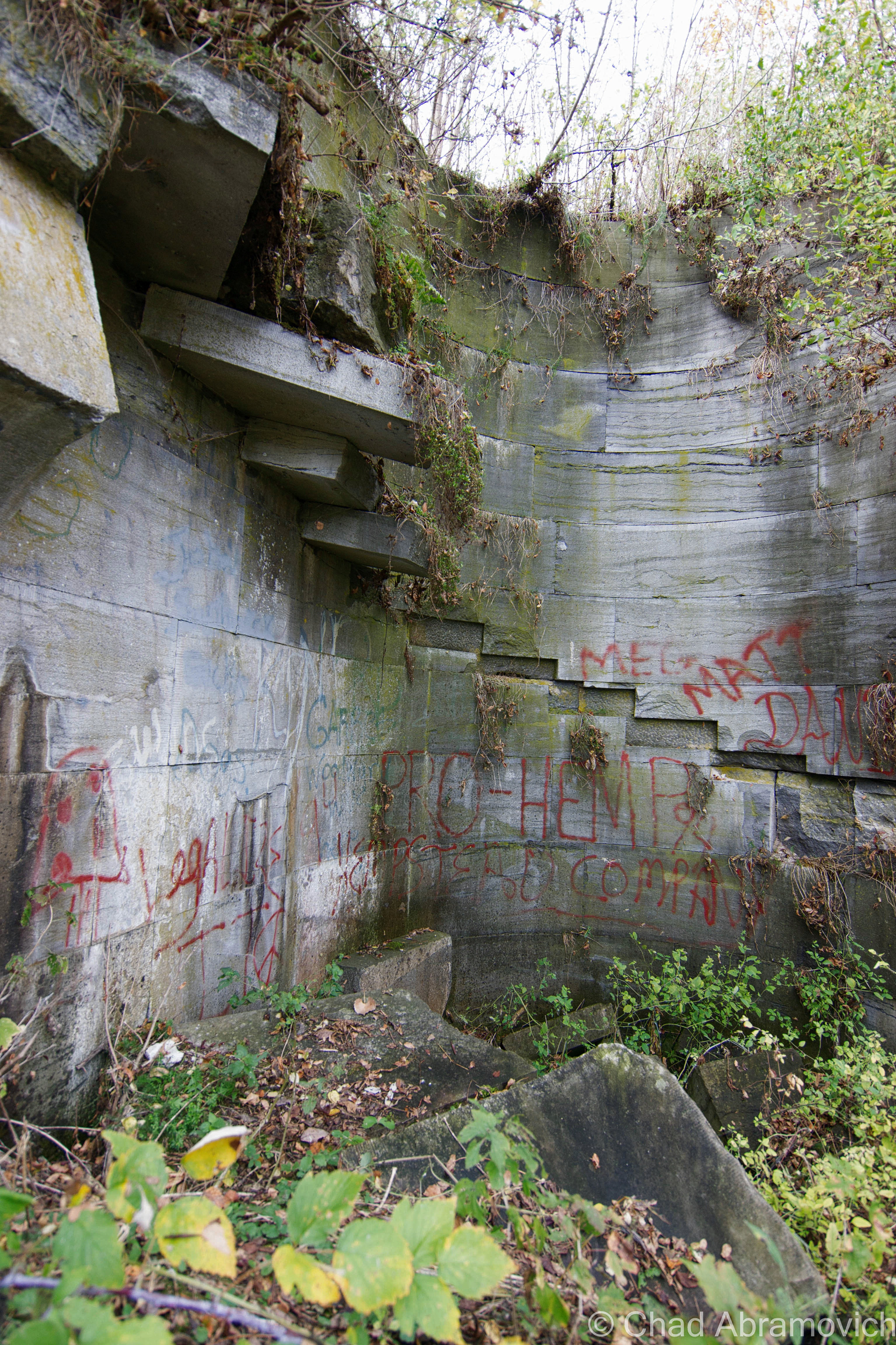 A feature of the fort I liked. It once had duel stone spiral staircases linking top to bottom. Today, both have collapsed, but the remnants of some steps still remain, retaining their circular motion down curved stone walls. One of them (not this one) was filled with so much earth and compost that it was still usable for a trip up and down.